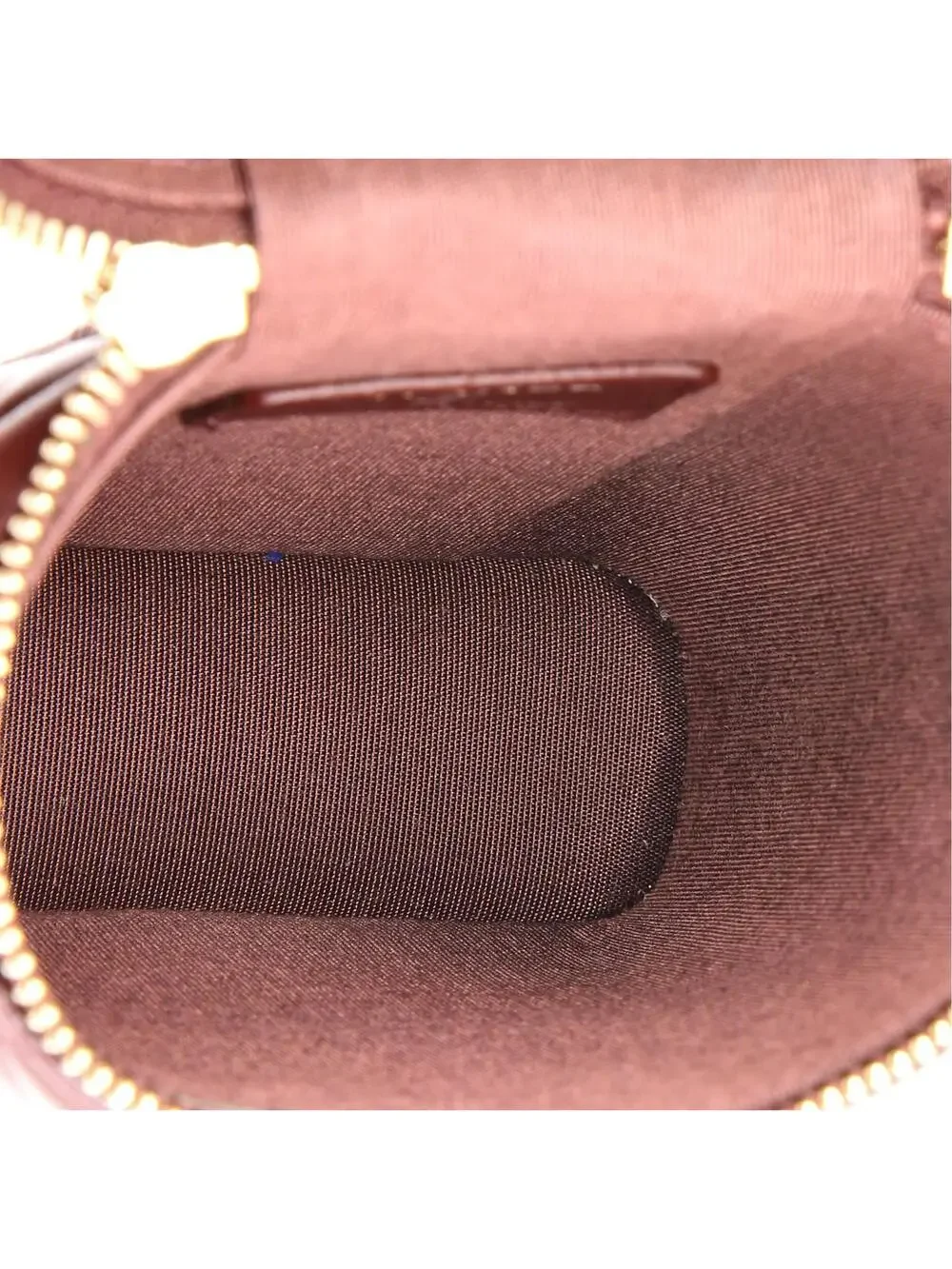 CHANEL elevate your